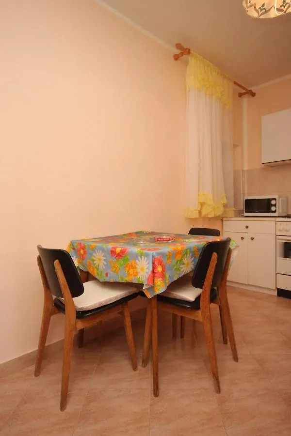 Apartments With A Parking Space Umag - 7073